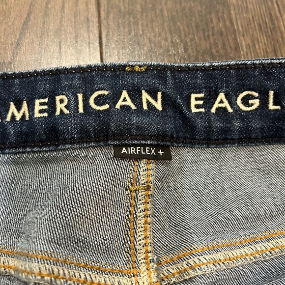 American Eagle Blue Jeans - Picture 3 of 5